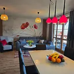 4seasons Z Prywatna Sauna I Kominkiem Apartmán